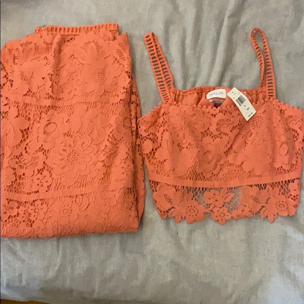 Saylor Women’s Two Piece